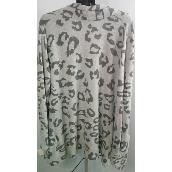 Rae Mode Gray Leopard Open Cardigan Women's 1X - Picture 3 of 5